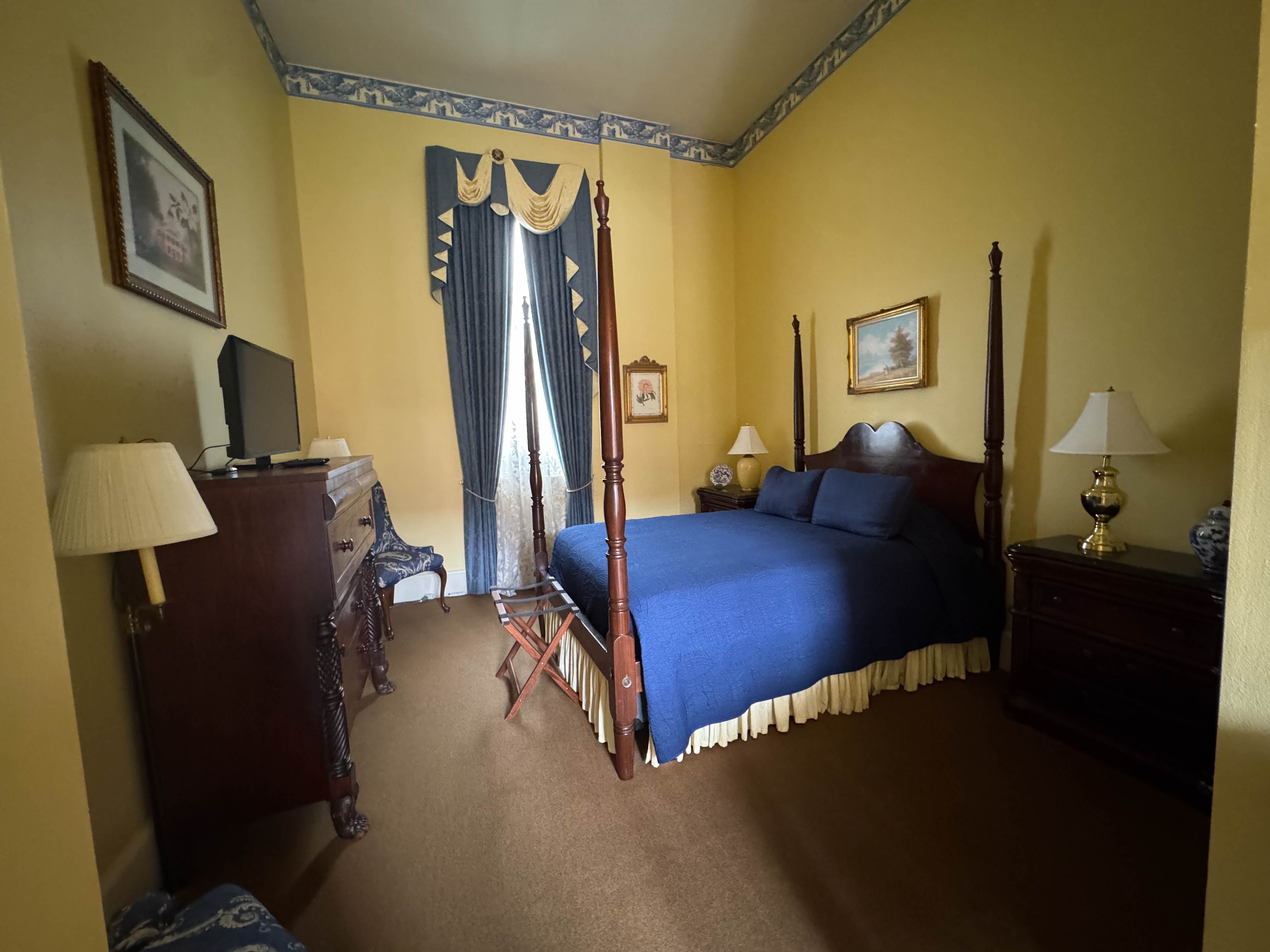 Interior of The Stephen Duncan Suite